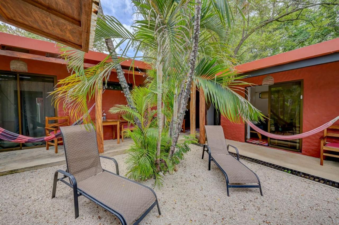 Hotel Mahayana Tamarindo Esterno foto