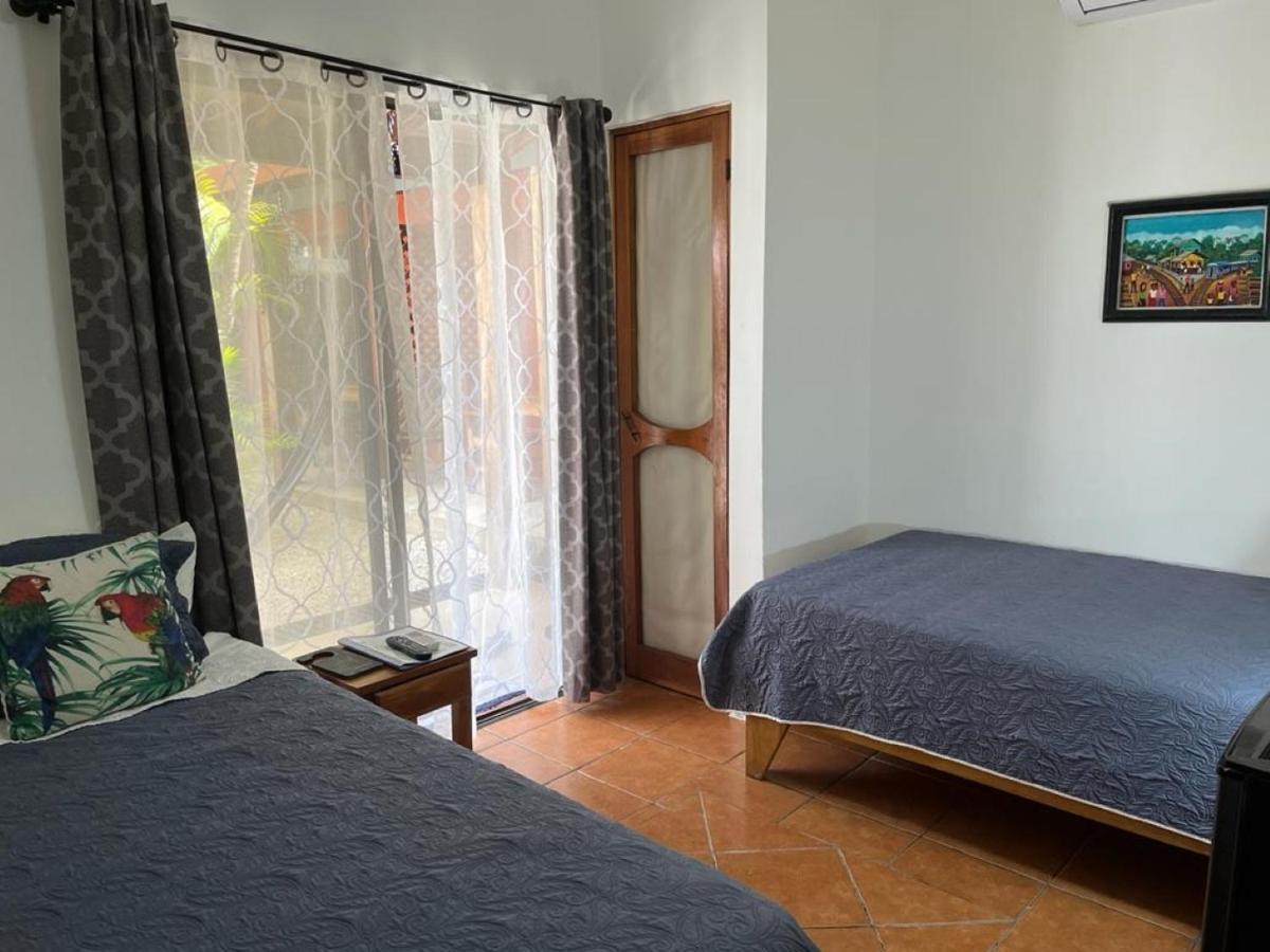 Hotel Mahayana Tamarindo Esterno foto