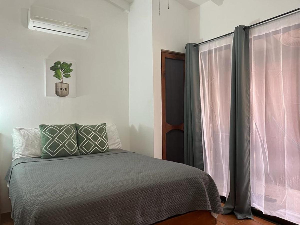 Hotel Mahayana Tamarindo Esterno foto
